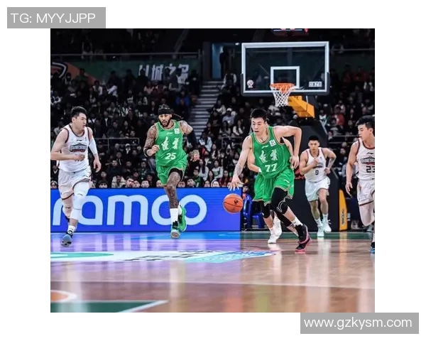 任骏飞带领球队奋勇拼搏展现篮球精神赢得球迷热烈支持与期待 任骏飞带领球队奋勇拼搏展现篮球精神赢得球迷热烈支持与期待